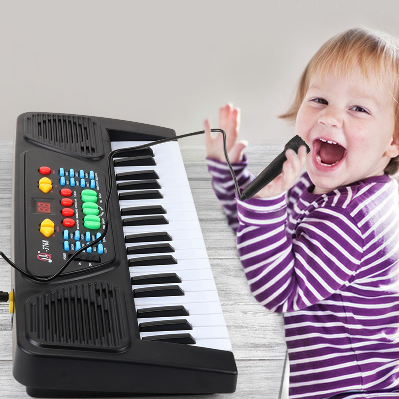 Children's Electronic Keyboard Image 1