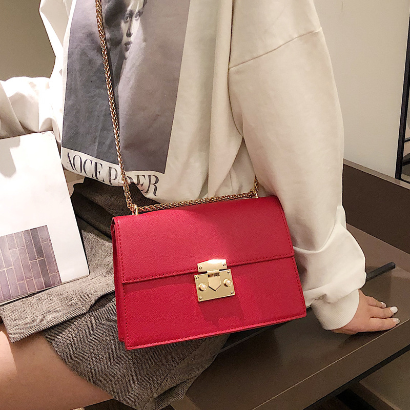 Chain Shoulder Small Square Bag in use