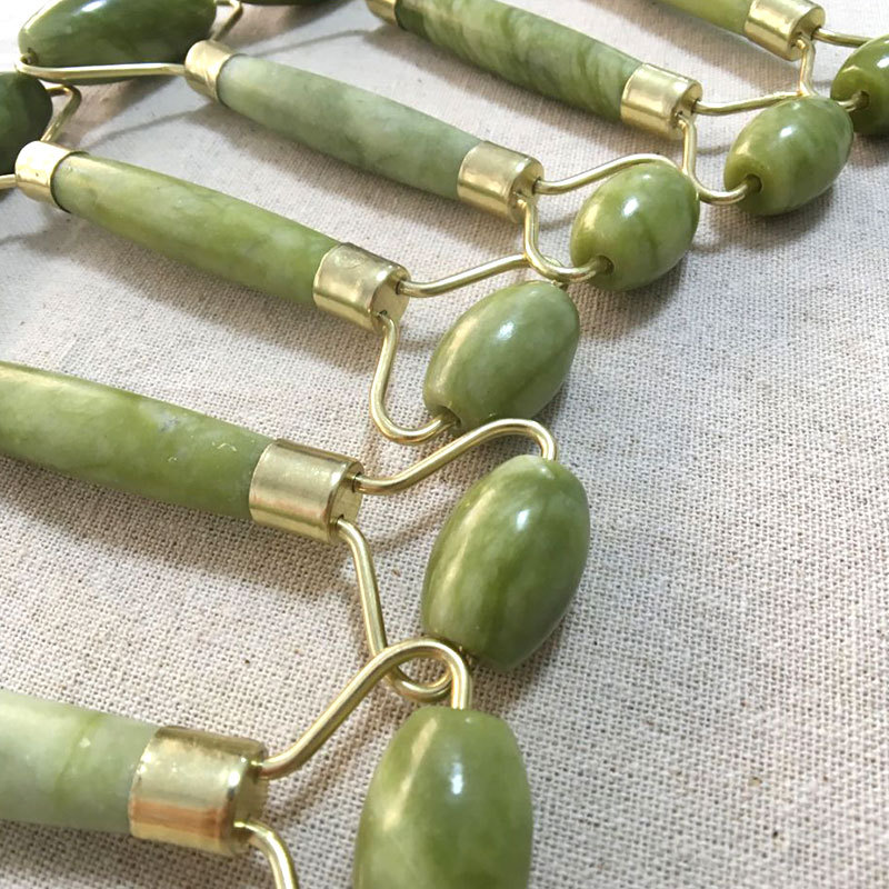 Double-Headed Jade Roller Image 3