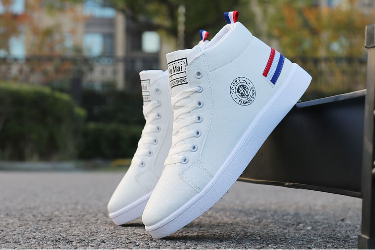 Trendy Casual Sneakers