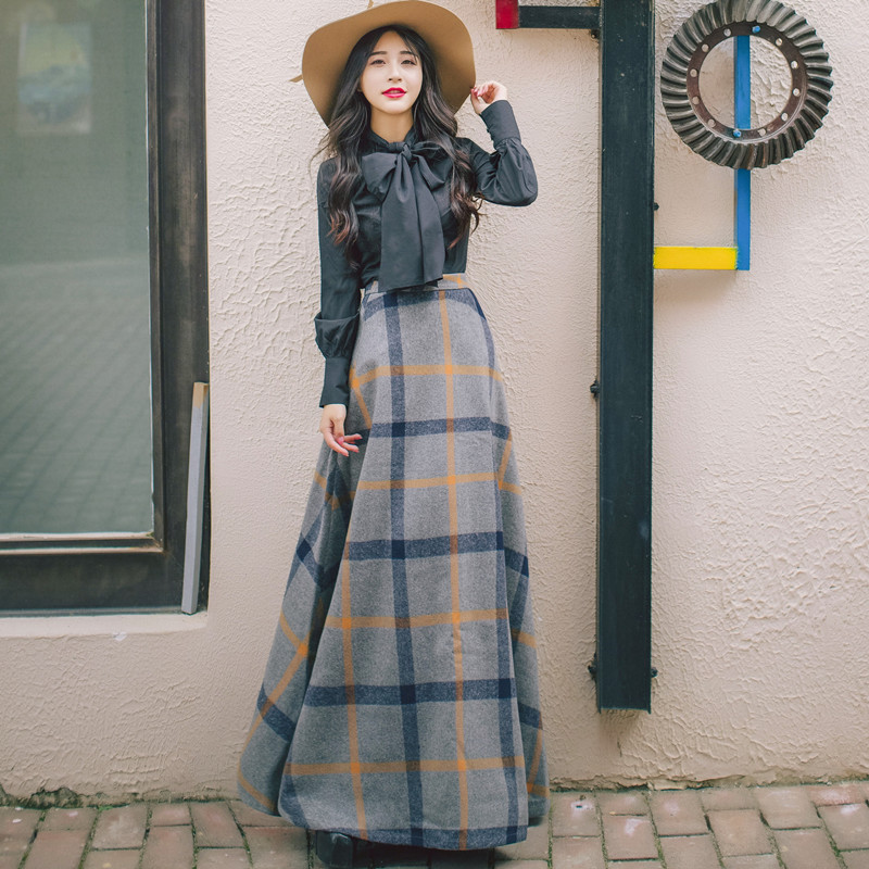 Stylish long sleeve shirt in grey