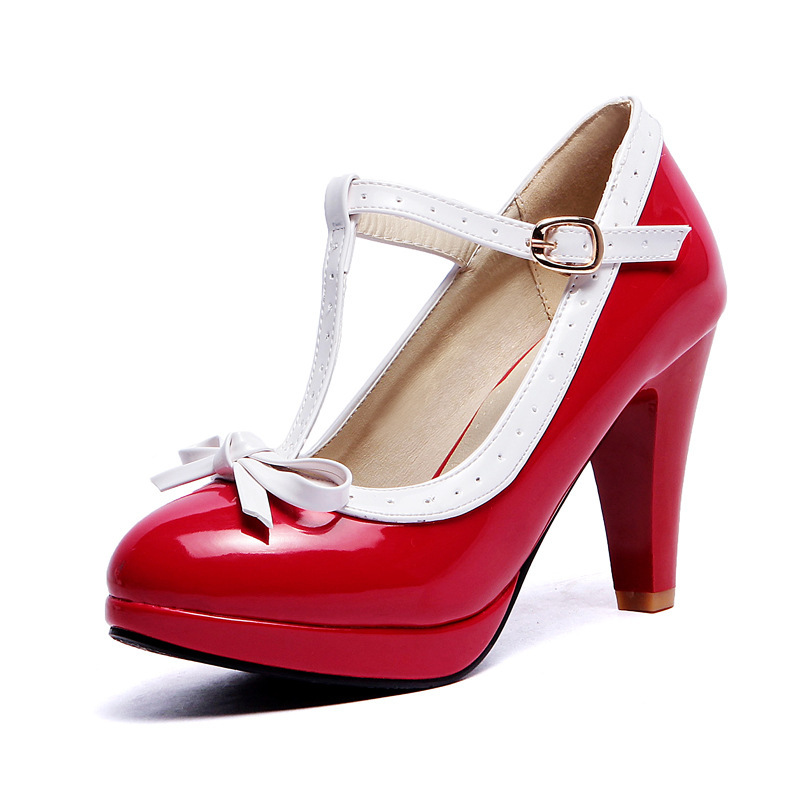 High-heeled shoes image 8