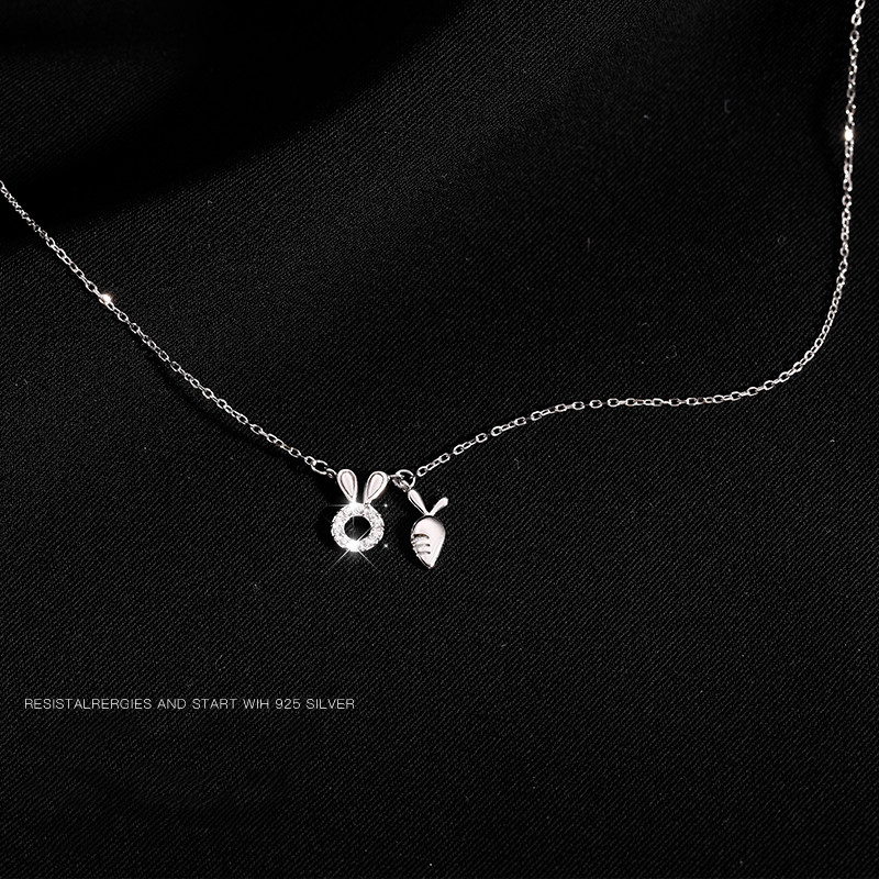 Necklace in Gold