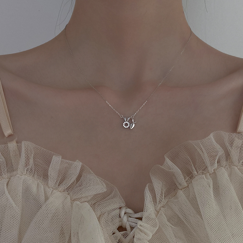 Necklace with Zircon Stone
