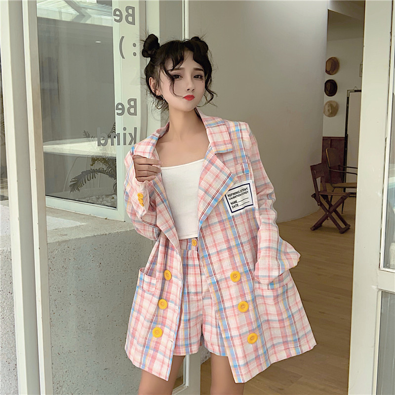 Checkered Suit Image 3