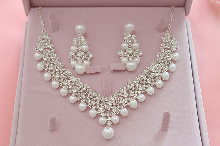 Bridal Necklace Set 3