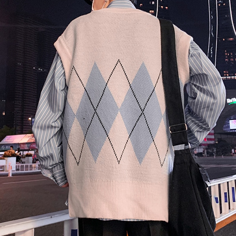 Knitted Vest Image 4