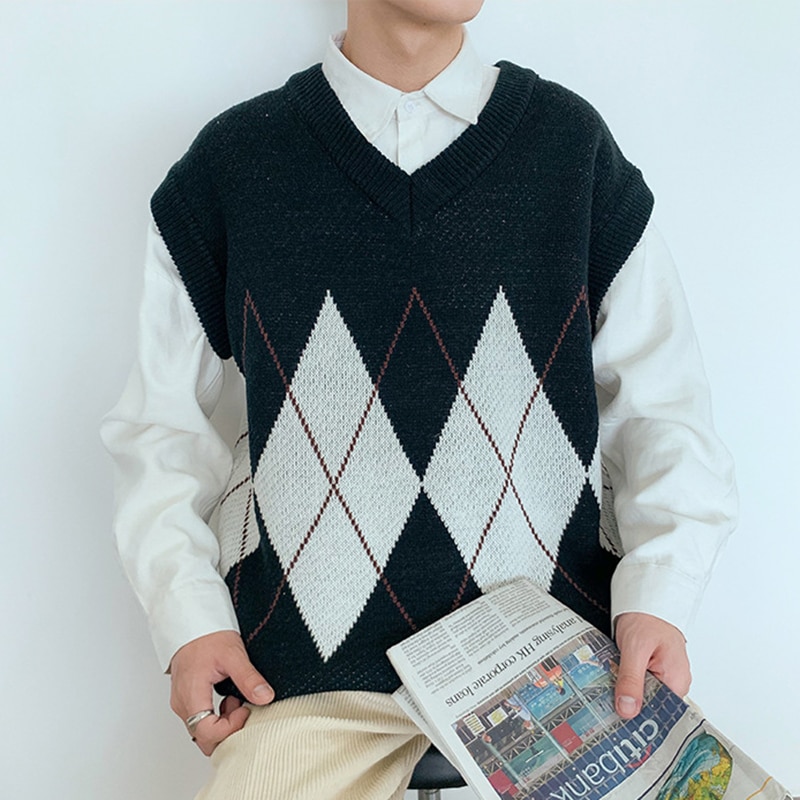Knitted Vest Image 2
