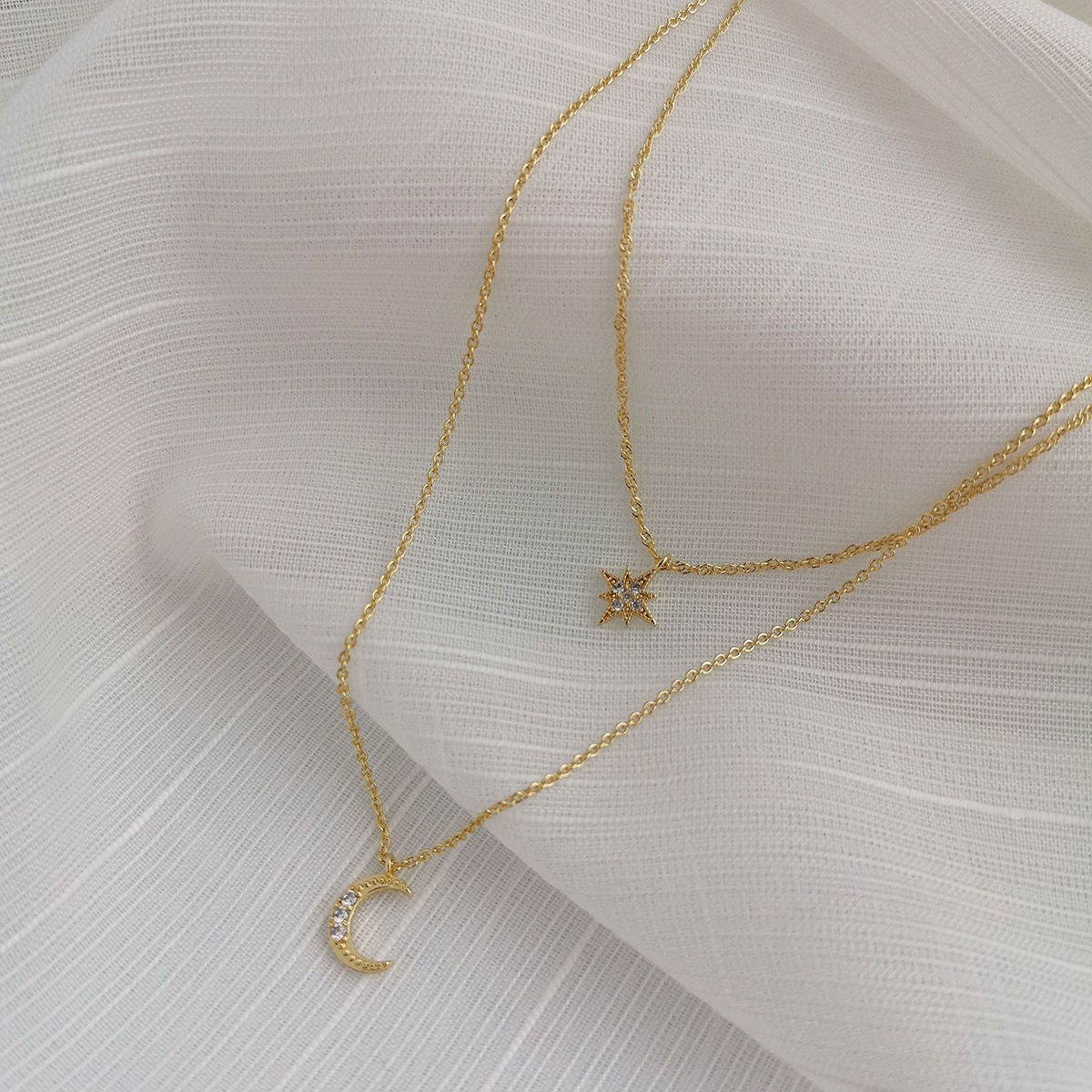 HYACINT Necklace Image 6