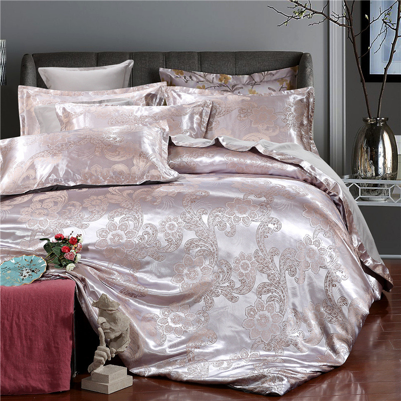 Bedding set image 1