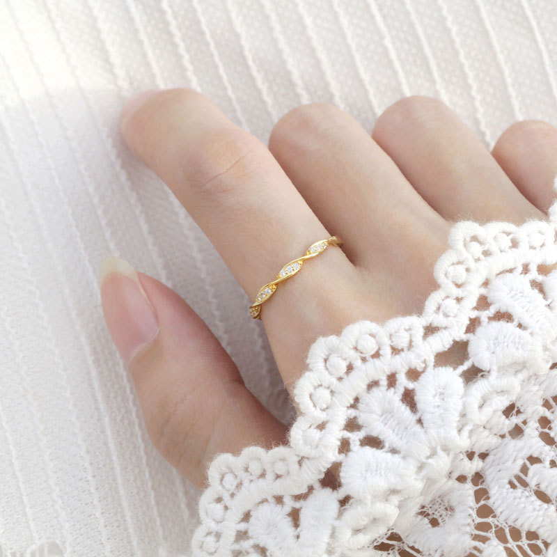 Adjustable Open Band