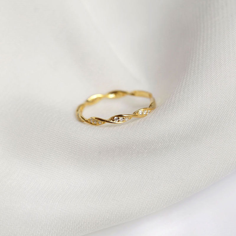 Twisted Diamond Ring - Silver