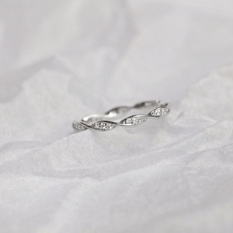 Twisted Diamond Ring - Gold