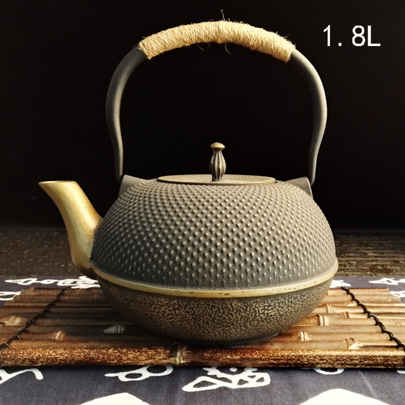 Japanese Tetsubin Teapot Black