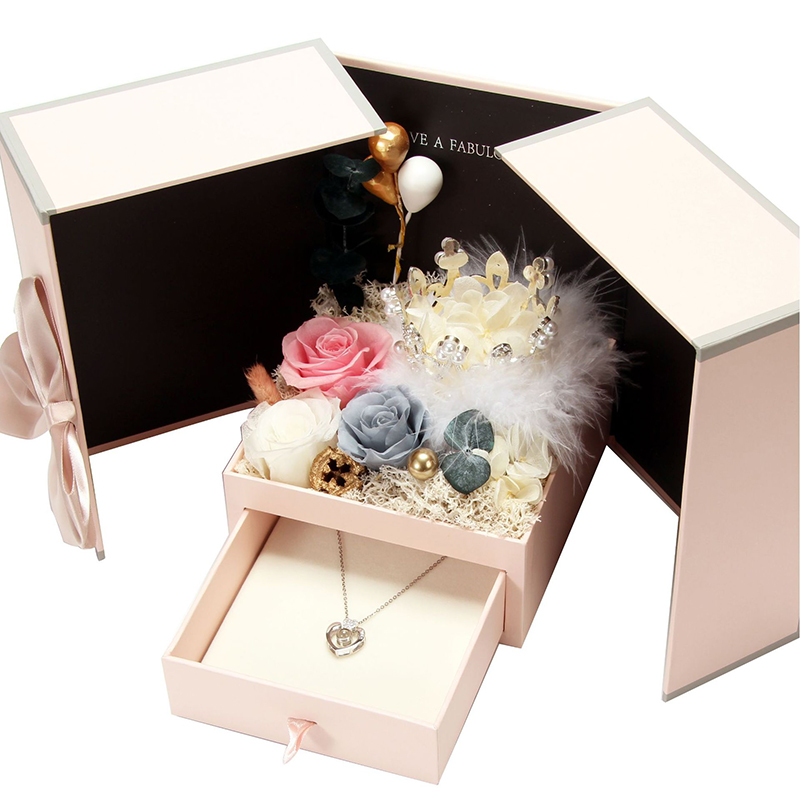 Preserved Flower Box Image 3