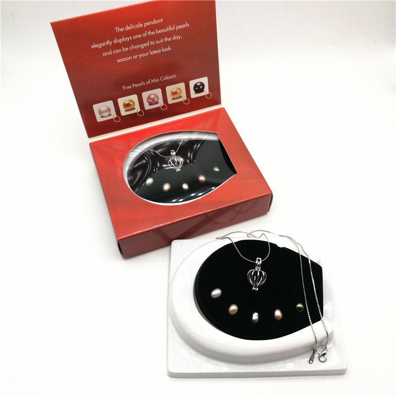 Freshwater Pearl Necklace Image 1
