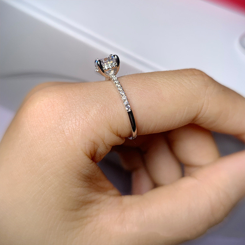 Modern Jewelry Style