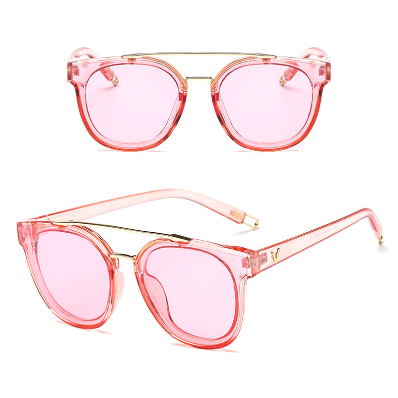 Fashion Women's Sunglasses - Image 2
