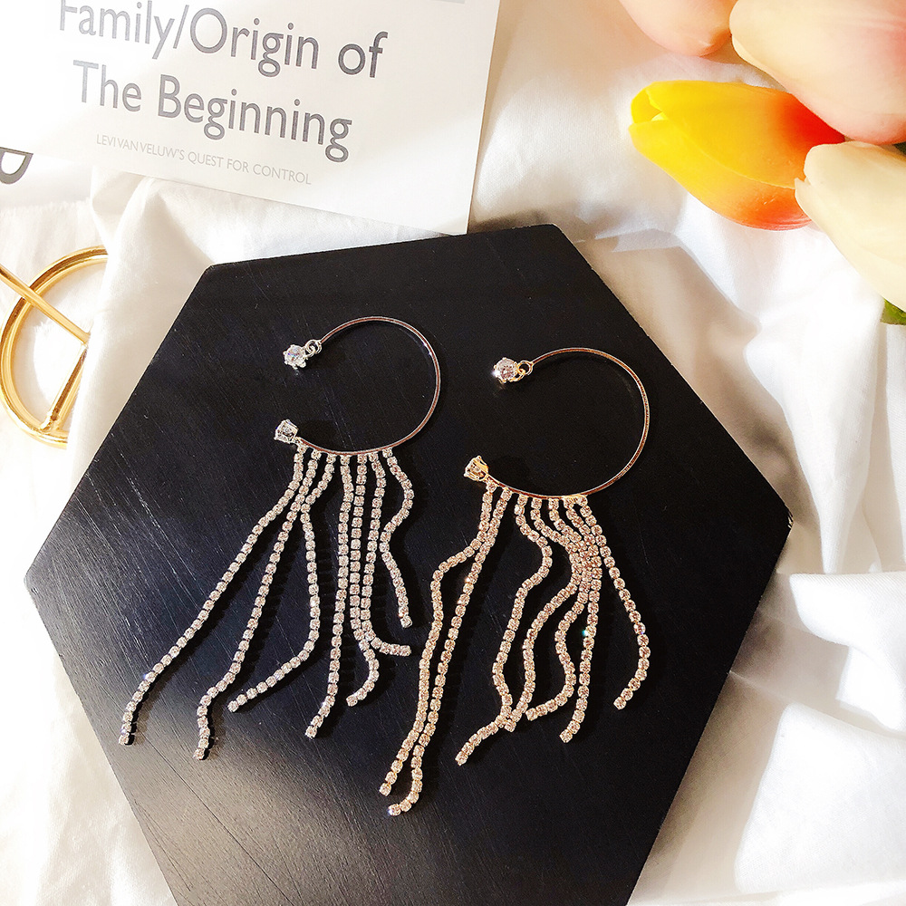 Wearing the Ear Cuff