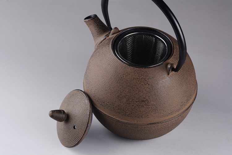 Iron Kettle Image 10