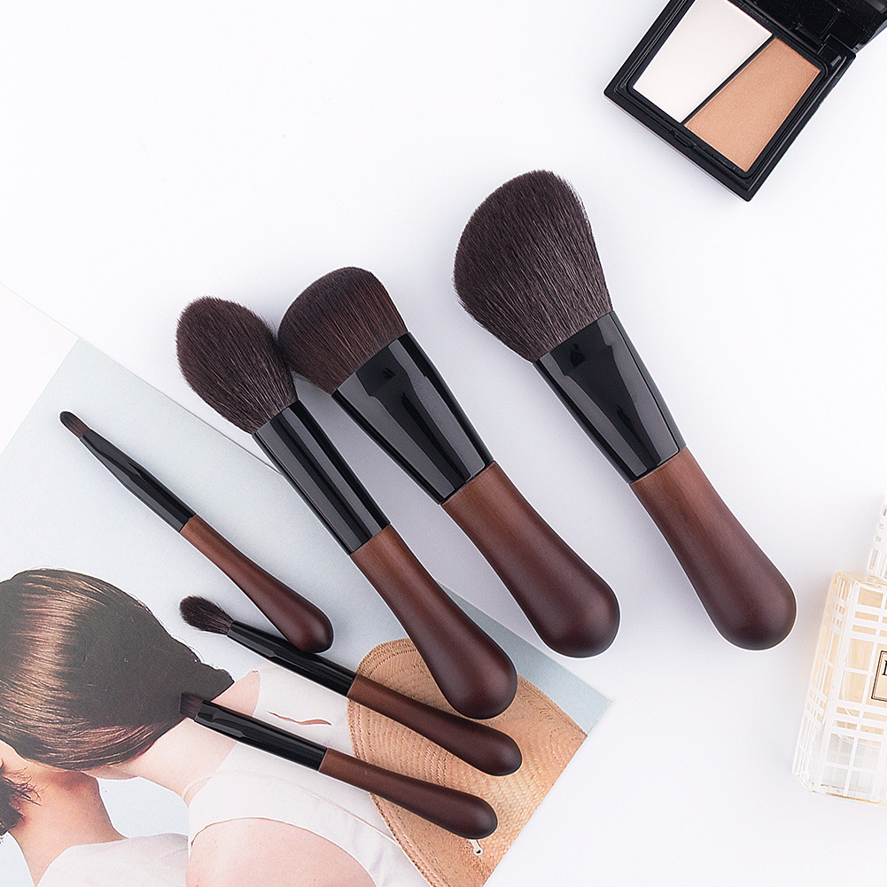 Makeup Brush Set Image 4