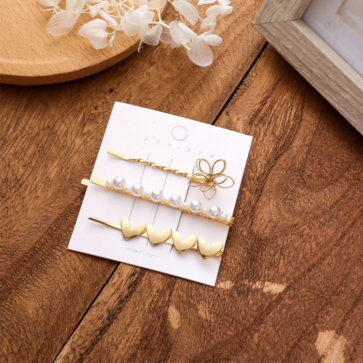 Pearl Hair Clip Style 3