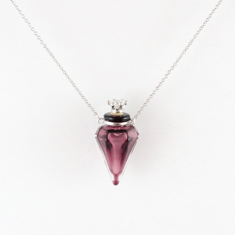 Essential Oil Pendant Necklace Image 3