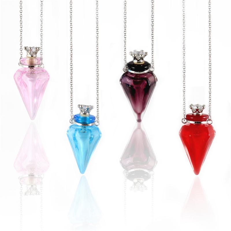 Essential Oil Pendant Necklace Image 1