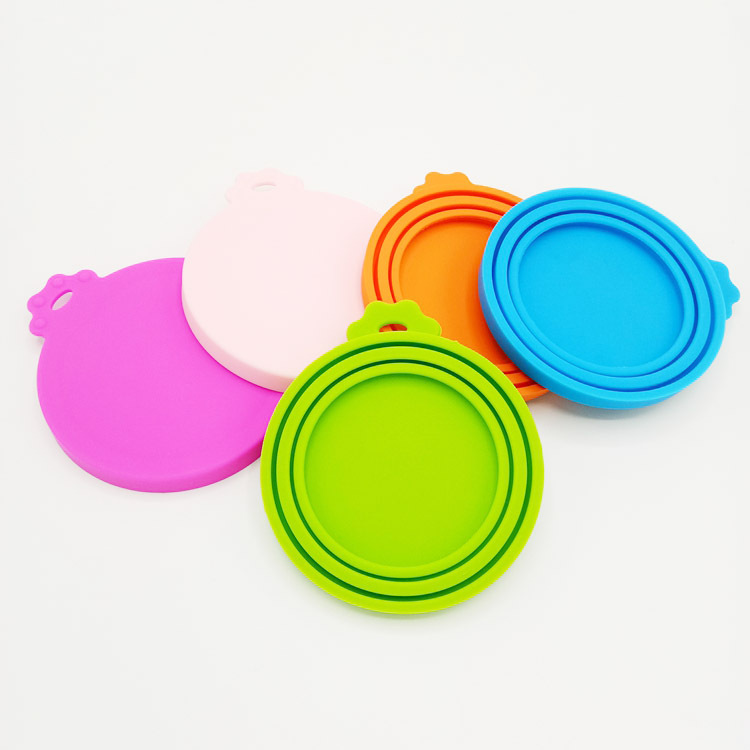 Silicone Lid in Use