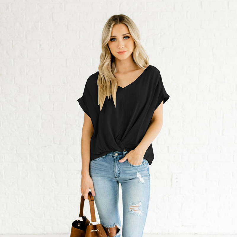 V-neck T-shirt in Wine Red