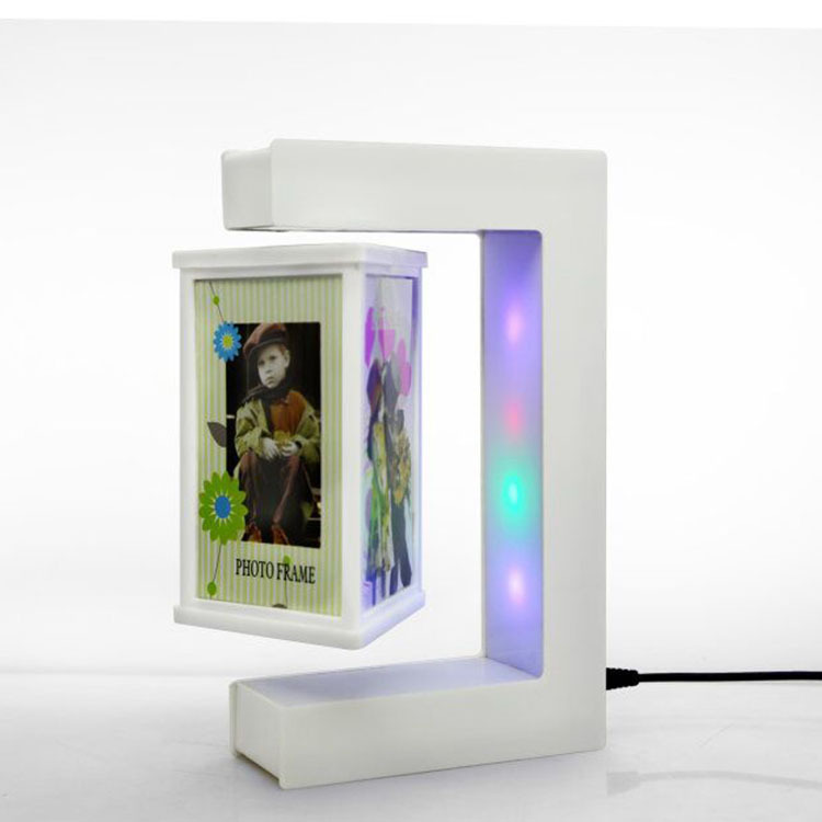 Magnetic Levitation Photo Frame Image 1