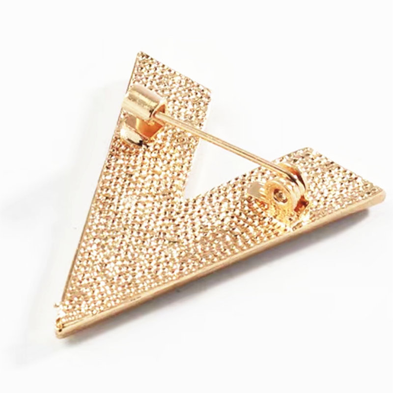 Anti light Brooch flower