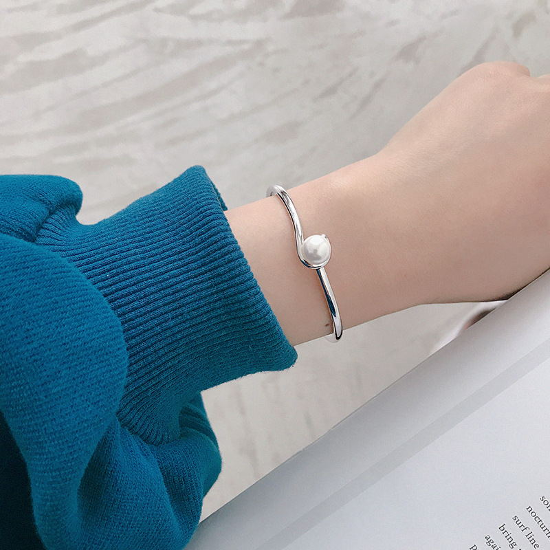 Open Shell Bracelet Image 3