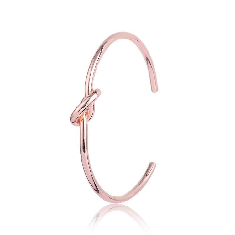 Open Knot Bracelet - Detail 1