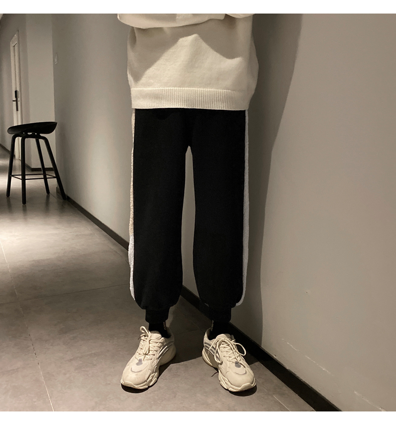 Jogger Pants Image 3