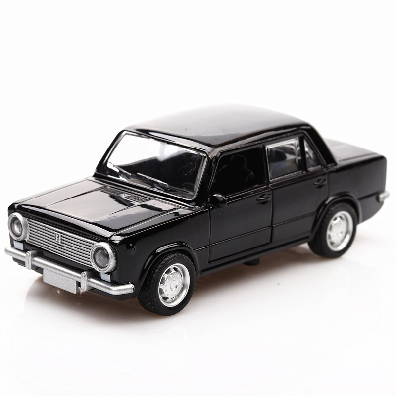 Alloy Classic Car Model Yellow