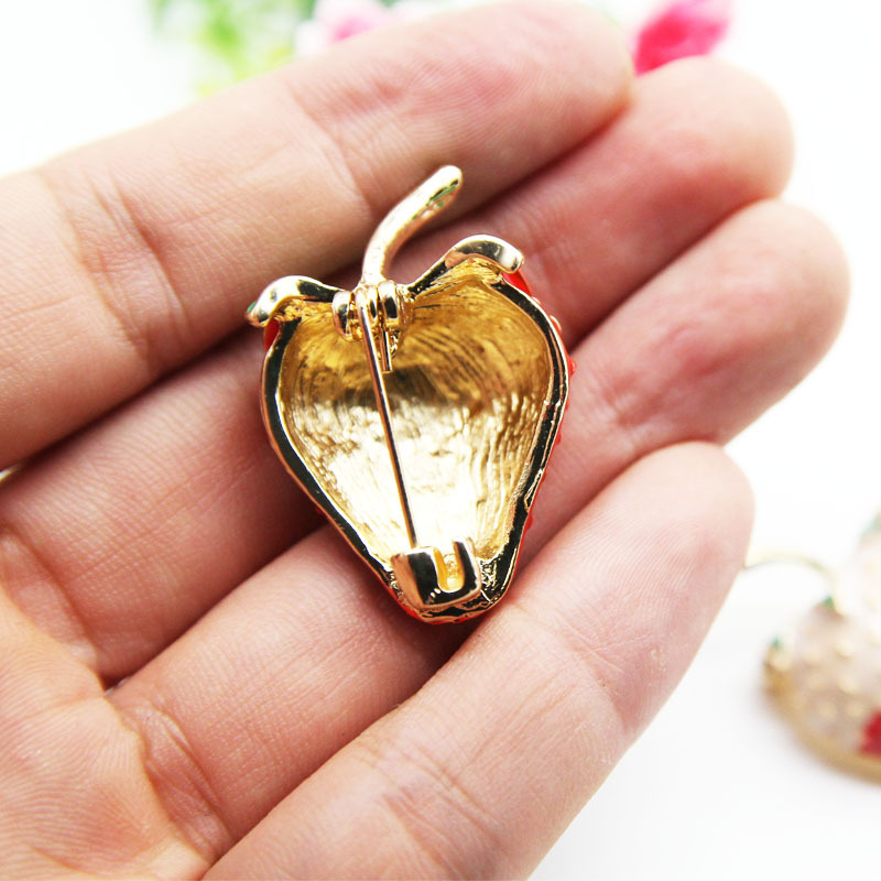 Dripping Oil Strawberry Brooch - Image 3
