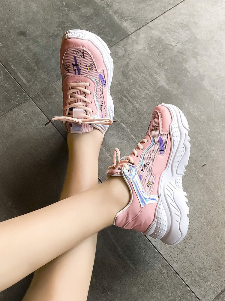 Sneakers Image 7