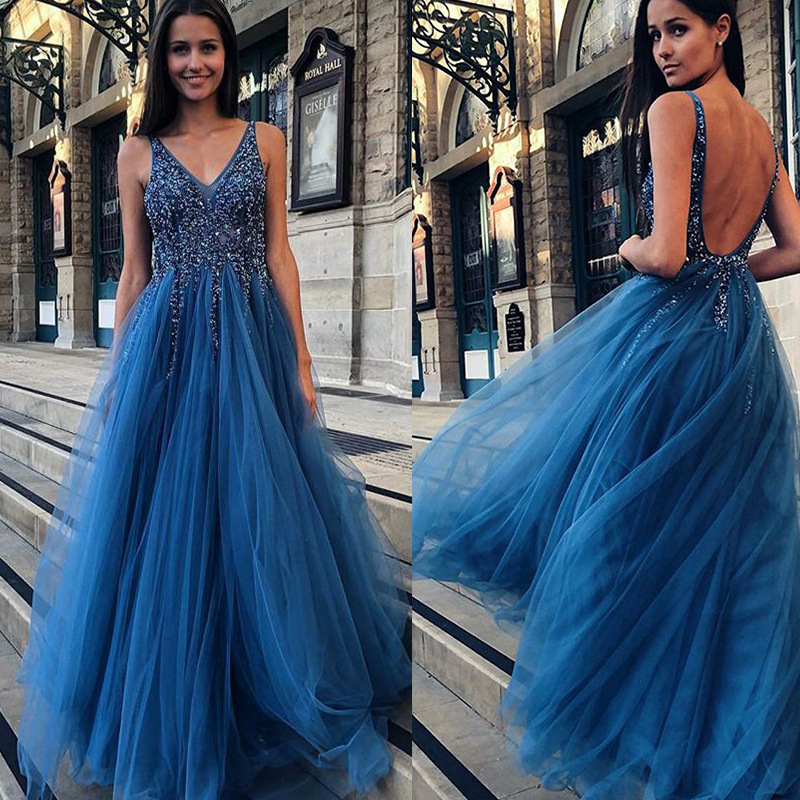 Elegant Evening Dress Image 5
