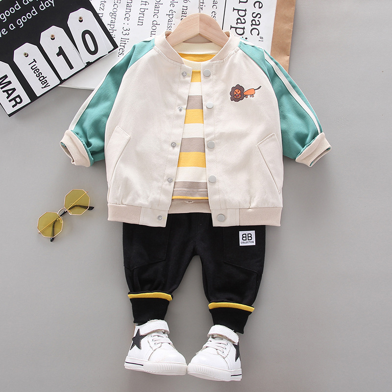 Children's Cartoon Lion Tracksuit Details