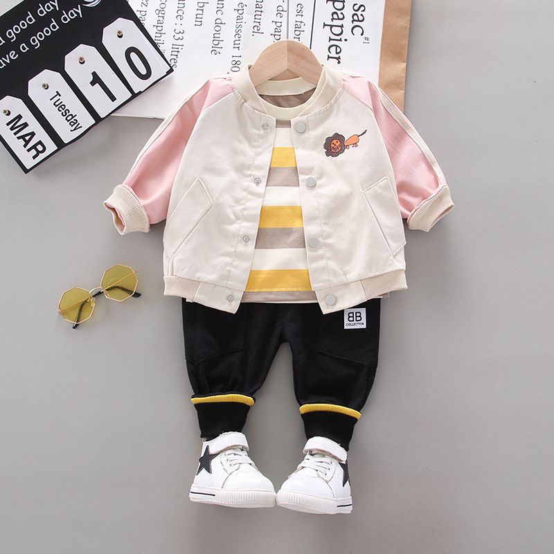 Children's Cartoon Lion Tracksuit Details