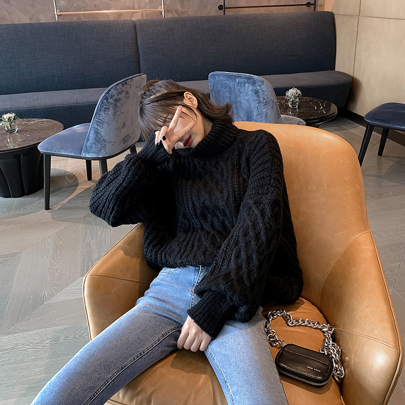 Cable-knit sweater image 1