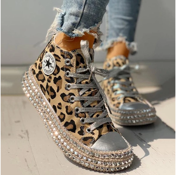 Leopard Print Canvas Shoes Details