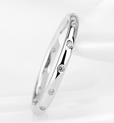 Stylish ring in different colors