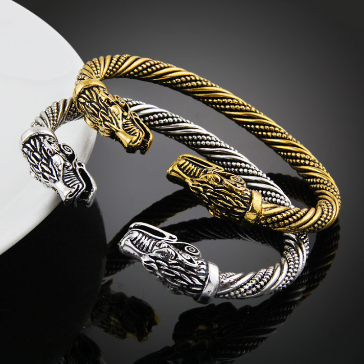 Image 1 du Bracelet à Tête de Loup Pirate
