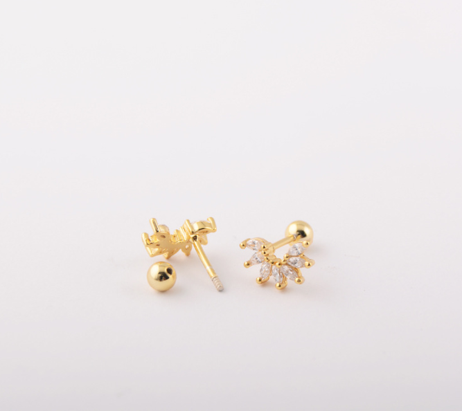s925 Silver Korean-style Twisted Ear Studs Image 2