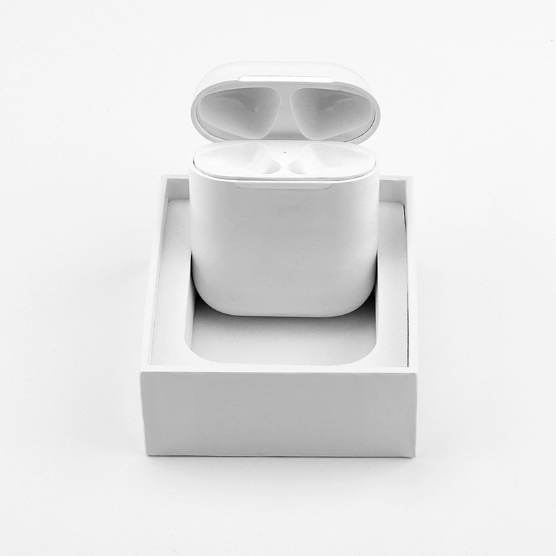 Wireless Earbud Charger Image 3