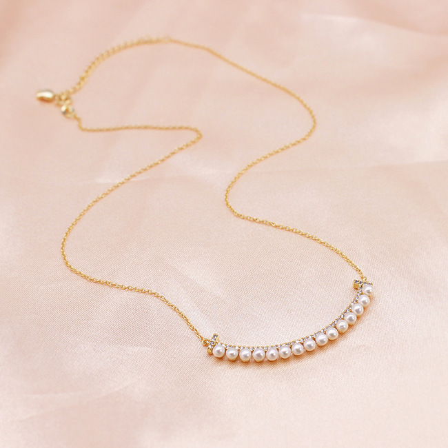 Smiley Face Pearl Necklace Image 1