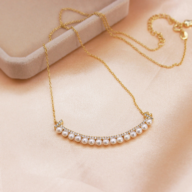 Smiley Face Pearl Necklace Image 2