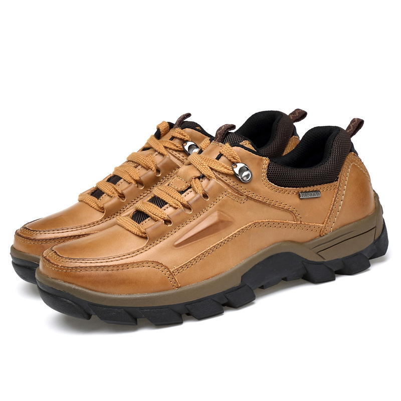Hiking Shoes Image 4